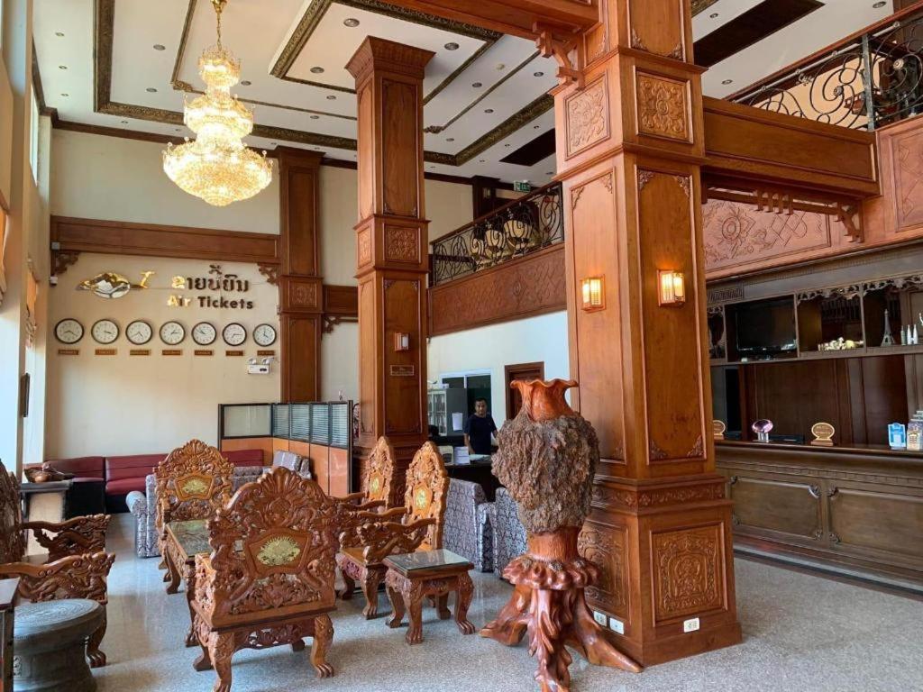 Leuxay Hotel Vientiane Exterior photo